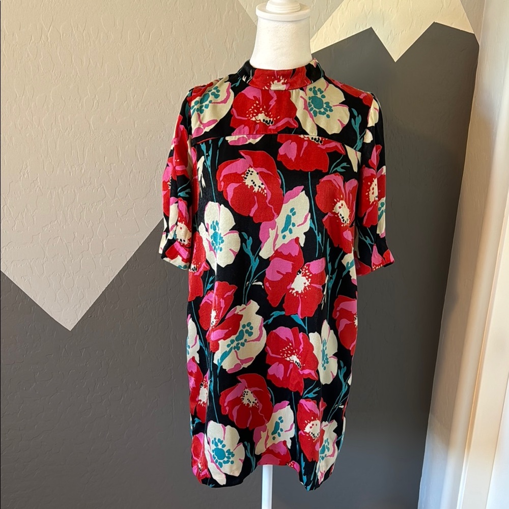 Zara trafaluc‎ collection floral dress size medium